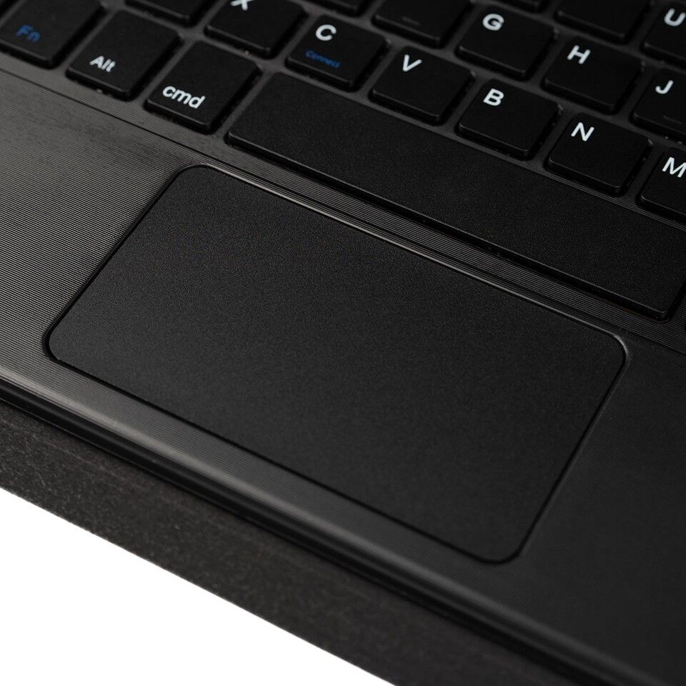 Apple iPad Pro 11 Inc M5 (2025) Darbeye Dayanıklı Kalemlikli Touchpadli Ingilizce Q Klavyeli 2 In 1 Protection Kılıf