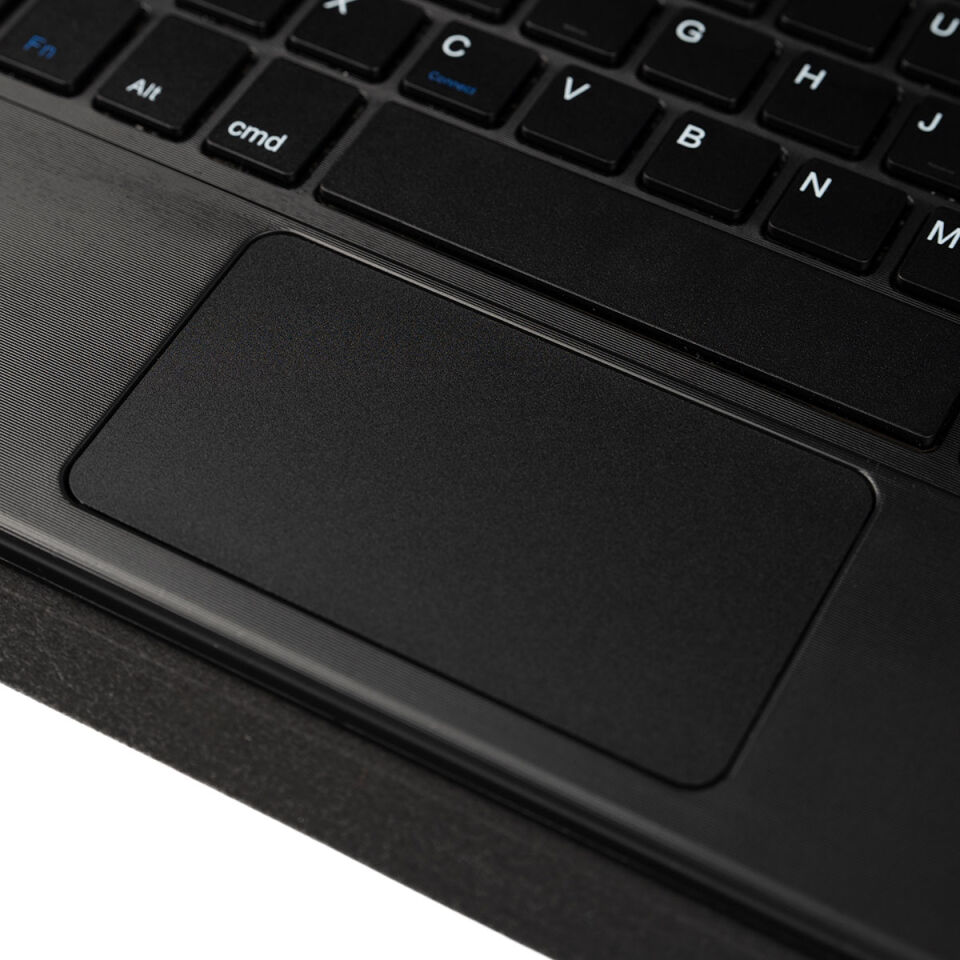 Apple iPad Air 6 11 Inc (2024) Darbeye Dayanıklı Kalemlikli Touchpadli Ingilizce Q Klavyeli 2 In 1 Protection Kılıf A2902 A2903