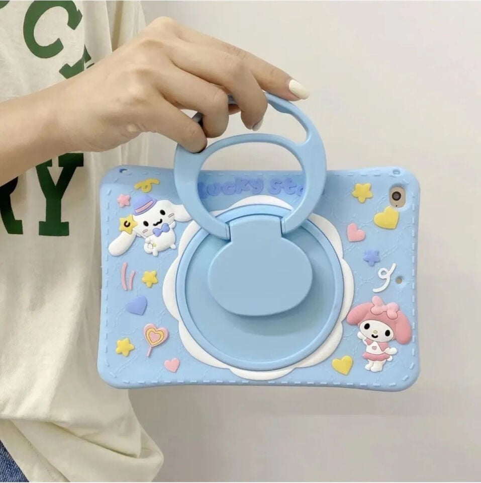 Five-E Samsung Galaxy Tab A9 Plus Çocuklar Için Standlı ve Askılı Hasara Dayanıklı Cinnamoroll Kılıf X-210