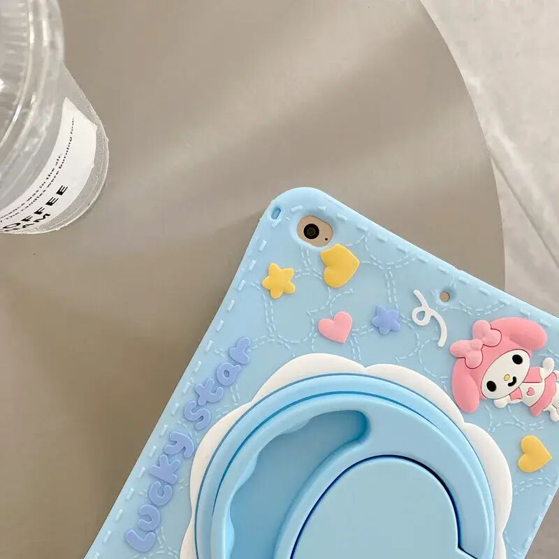 Five-E Samsung Galaxy Tab A7 Lite Çocuklar Için Standlı ve Askılı Hasara Dayanıklı Cinnamoroll Kılıf T220