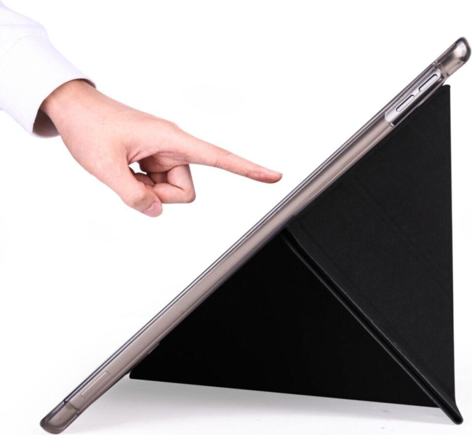 Apple iPad 5. Nesil 9.7 Inc (2017) Yatay ve Dikey Standlı Antişok Köşe Korumalı Kalemlikli Origami Slikon Kılıf A1822 A1823